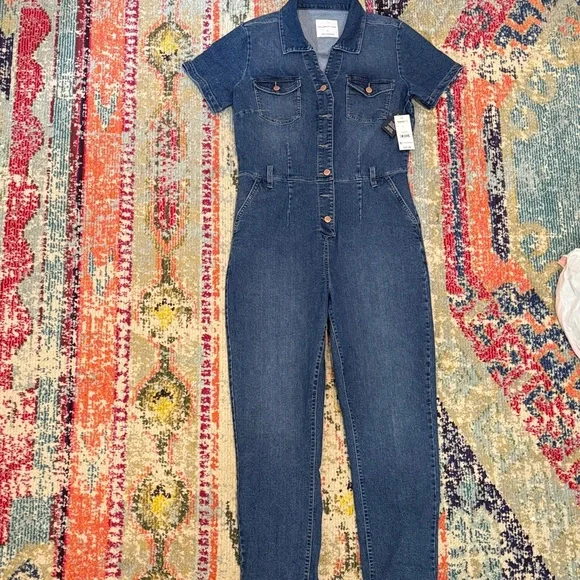 Celebrity Pink Denim Top - Picture 1 of 4